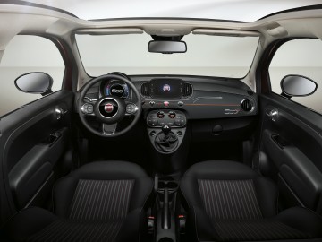 Fiat 500 Collezione na mediolańskim wybiegu